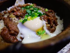 窝蛋牛肉煲仔饭-红星光发煲仔饭(大石街店)