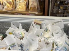 -全家便利店(上海南站站店)