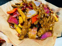 -依呀呀ktv烧烤小串(中山西路店)