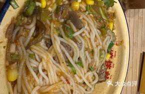 Beef Noodles with Mashed Potatoes