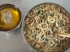 -正宗杨记普洱酸醋米线(总店)