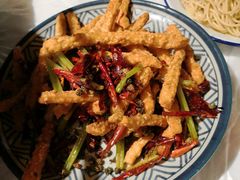 -霄汉牛三鲜湖北砂锅菜(万松园2店)