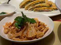 -荣家黄鱼面(前滩太古里店)