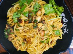 -黑白电视长沙小吃(美林M·LIVE天地东座店)