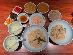 -裕兴记•蟹黄面馆(人民广场店)