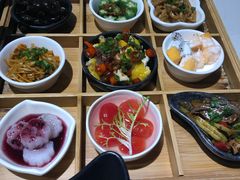 九宫格玲珑前菜-新仙清汤牛腩(铜锣湾店)
