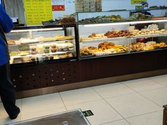 面包甜点陈列柜-白魁老号饭庄(交道口店)