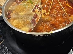 -鹿鸣山草本茶香火锅(园西路店)