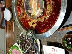 -憨石匠鲜菜土火锅(昆都店)