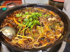 -鸿顺老铁锅美蛙鱼府(解放碑店)