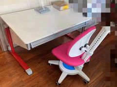-moll学习桌椅(上海久光百货店)