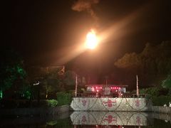 -森波拉火山温泉