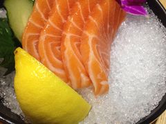 -万岁料理回转寿司(华贸店)