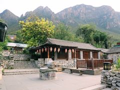 -百里峡七彩艺术小镇