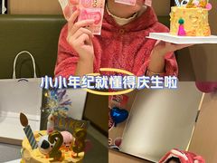 -星巴克(七宝领展广场1F店)
