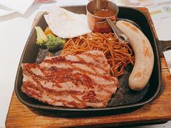 -半秋山西餐厅(襄阳万达店)