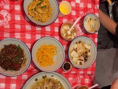 -荆九爷爆炒桥头三嫩(云南北路店)