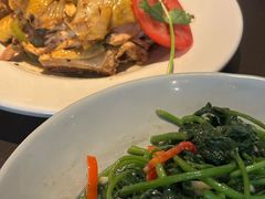 -大头虾越式风味餐厅(光明广场店)