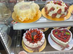 -花花卷卷·鲜食蛋糕(静安久光百货店)