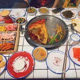  鸳鸯锅，夏日霸主！将辣和酸的完美结合，一口咬下去