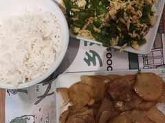 -老乡鸡(上海白玉兰广场店)