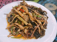 -小厨子私房菜·云南美食店