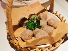 -左庭右院鲜牛肉火锅(七宝领展广场店)