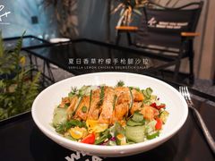 -F+轻食健身赋能空间(中华北路国贸商场店)