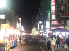 -六合夜市