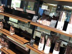 面包甜点陈列柜-Laderach 莱德拉(上海环贸iapm店)