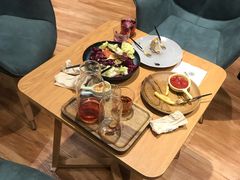 -ZING COFFEE 镜咖啡