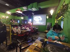 大堂-川渝窈妹纸包鱼·齐齐哈尔烤肉