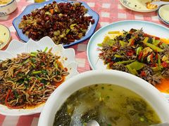 -洪霞餐馆