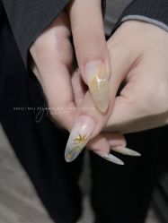 -花岐款式专研健康美甲沙龙