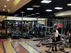 -动泽健身(鹤山广场店)