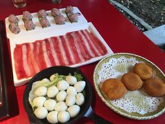 -二荆条·蜀鲜汇城市森林火锅