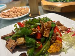 不简单的小炒肉-客味谣(天安云谷店)