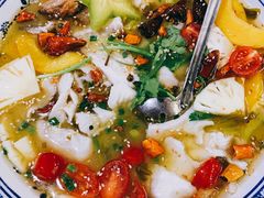 水果酸菜鱼-花溪雨·森林餐厅(石基店)