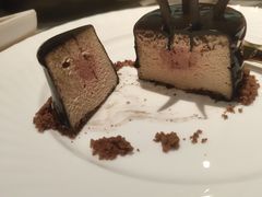 黑凤梨-大树餐厅(大悦城店)