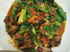 -新一家农家菜(华景新城店)