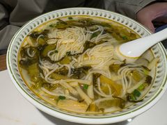 雪菜笋丝捞粉-春家·非遗手工小吃(徐汇万科广场店)