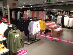 -唯品会(北京国瑞城店)