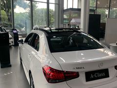 -宁波之星奔驰4S店(海曙店)