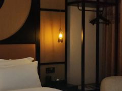 -万泊酒店(长沙五一广场国金中心店)
