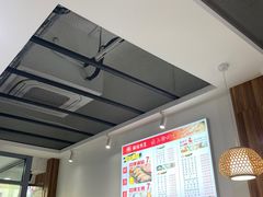 -黄阿姨锅贴大王(万航渡路店)