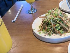 香椿苗拌黑豆皮-向川南·水煮鱼·川菜(和平里店)