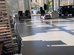 -天津波士信达奔驰4S店(卫津南路店)