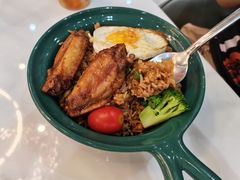 -丽莎沙拉轻食餐厅(国贸店)