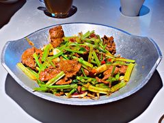 小炒黄牛肉-额娘·现烙春饼烤鸭(太原总店)