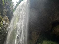 -龙水峡地缝景区